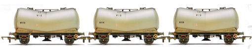 B.R. Vee Tank Wagons - Three Wagon Pack (Weathered)