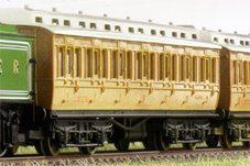 L.N.E.R. Clerestory Composite Coach 